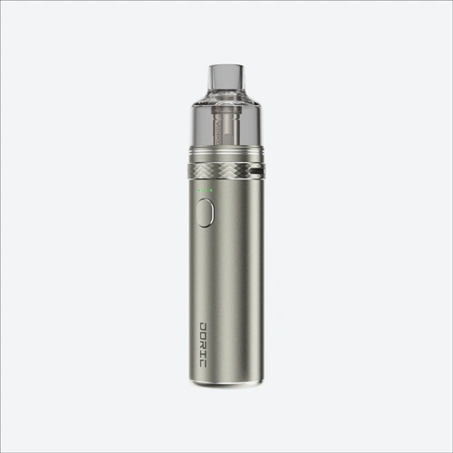 Doric e-cigarette élégante en métal argenté avec bouton et embout transparent, idéale pour vapoter avec style et performance.